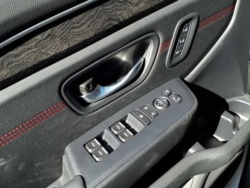 Used 2026 Honda Pilot Black Edition image 10
