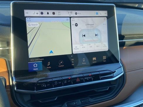 New 2024 Jeep Compass Limited w/ Elite Group image 23