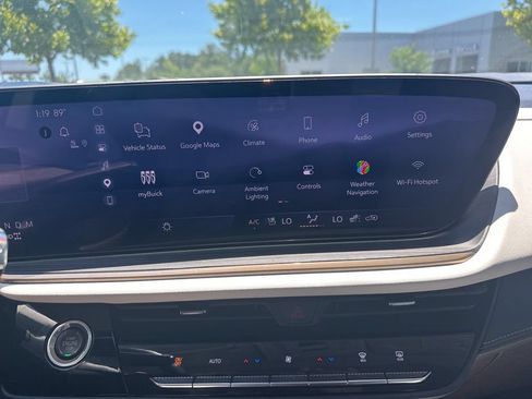 Used 2025 Buick Envision Avenir AWD/4WD image 22