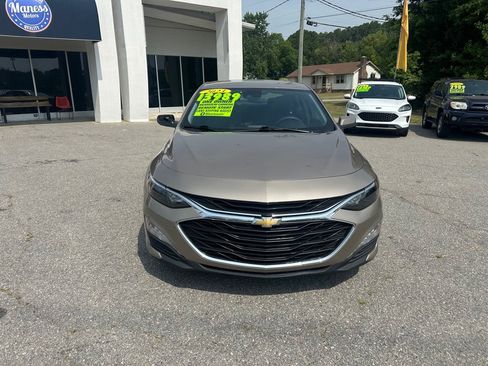 Used 2023 Chevrolet Malibu LT w/ Driver Confidence Package FWD image 8