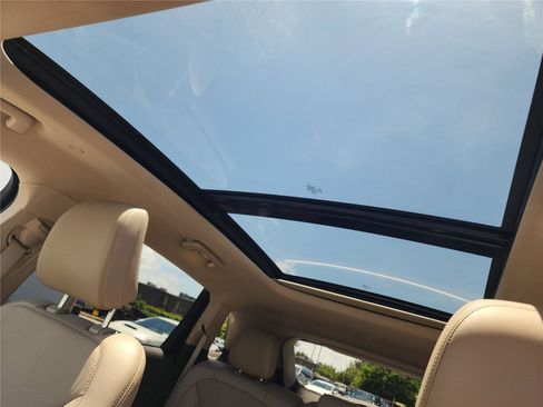 Used 2023 Lincoln Nautilus Reserve FWD image 20