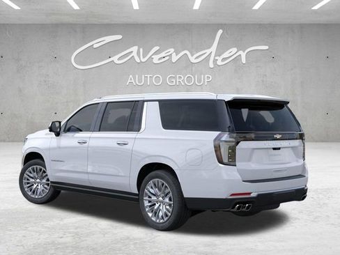 New 2026 Chevrolet Suburban High Country image 3