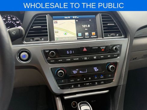 Used 2016 Hyundai Sonata Limited w/ Option Group 04 FWD image 12