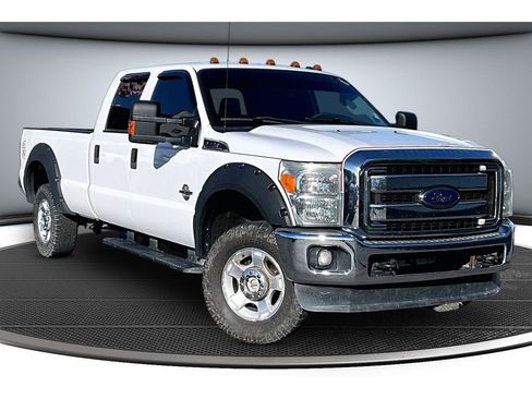 Used 2015 Ford F250 XLT AWD/4WD image 10