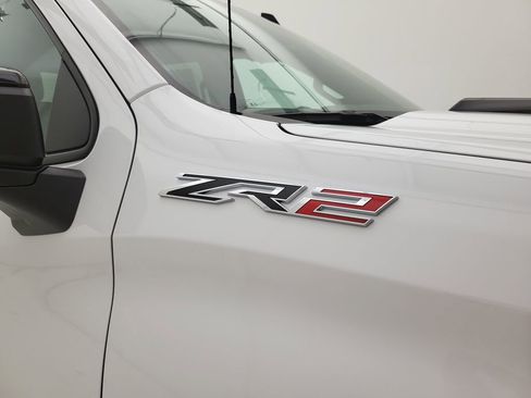 New 2026 Chevrolet Silverado 1500 ZR2 image 33