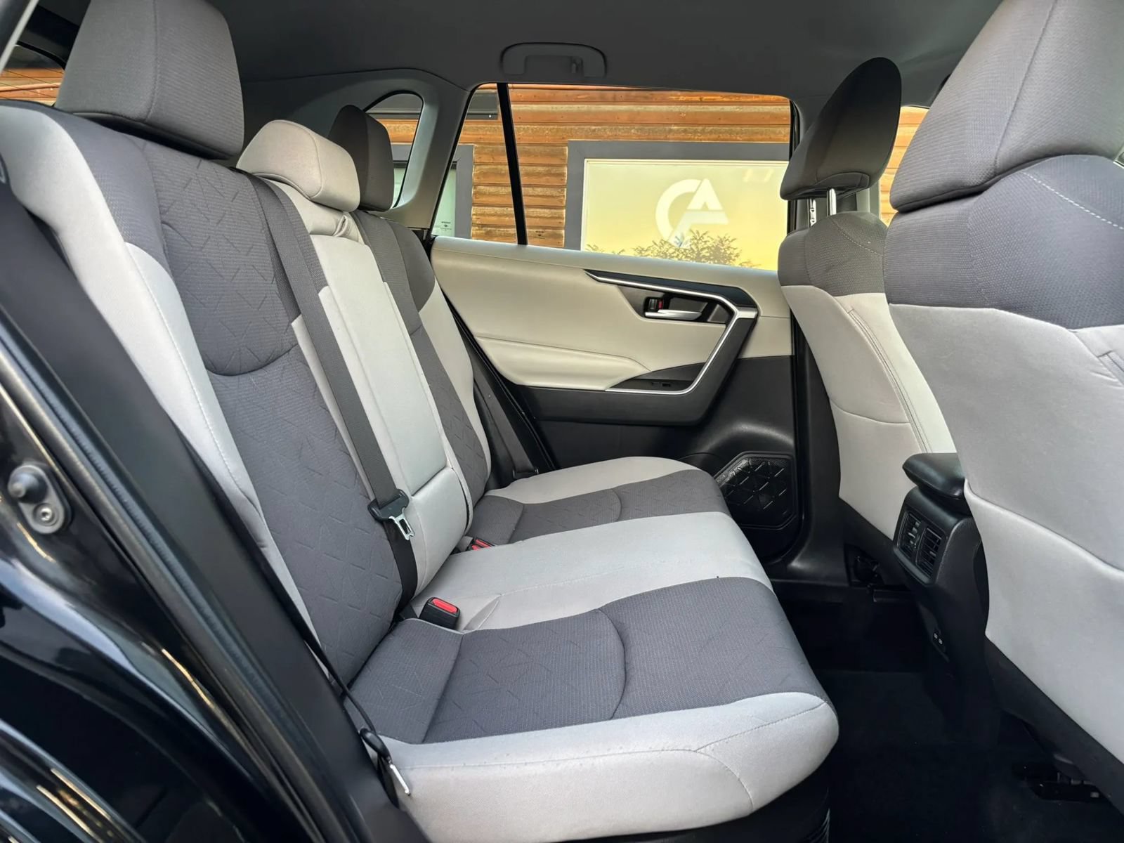 Used 2024 Toyota RAV4 XLE AWD/4WD image 19