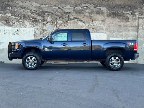 Used 2010 GMC Sierra 2500 SLT AWD/4WD image 10