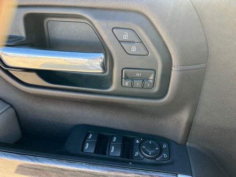 Used 2022 Chevrolet Silverado 1500 LTZ w/ LTZ Convenience Package II image 21