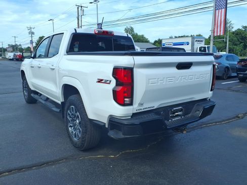 Used 2025 Chevrolet Colorado Z71 AWD/4WD image 5