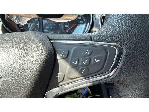 Used 2017 Chevrolet Cruze LT FWD image 22