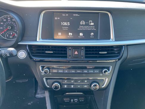 Used 2020 Kia Optima SE FWD image 12