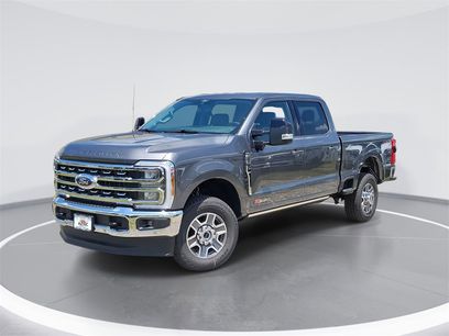 New 2025 Ford F250 Lariat w/ Lariat Ultimate Package