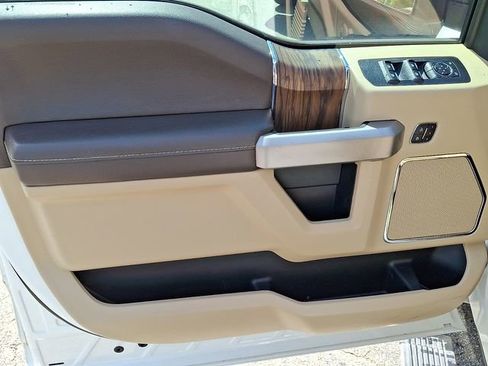 Used 2020 Ford F150 Lariat w/ Equipment Group 502A Luxury AWD/4WD image 9