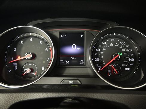 Used 2018 Volkswagen Golf 4-Door image 25