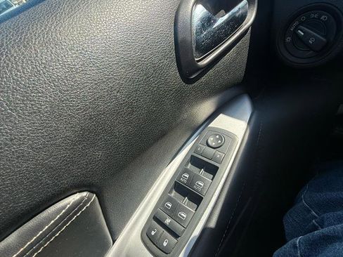 Used 2012 Dodge Journey R/T w/ Flexible Seating Group image 23