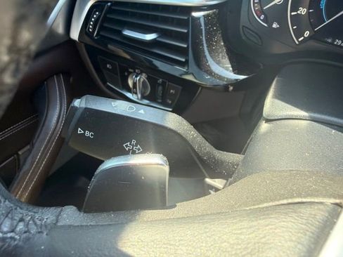 Used 2018 BMW 530e xDrive AWD/4WD image 49