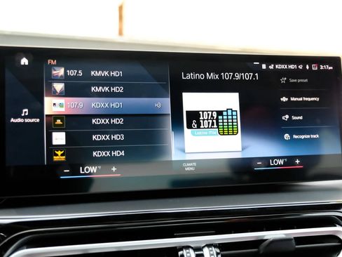 Used 2024 BMW 230i Coupe w/ Convenience Package RWD image 32