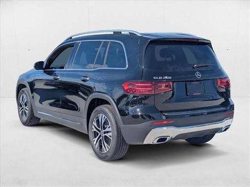 New 2025 Mercedes-Benz GLB 250 GLB 250 image 8
