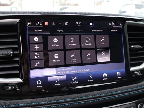 Used 2021 Chrysler Pacifica Touring-L w/ Uconnect Theater Family Group image 19