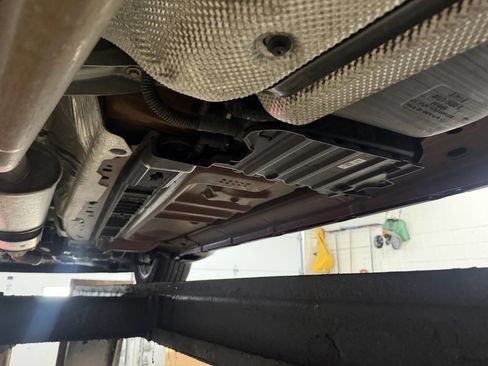 Used 2011 Ford Taurus SEL FWD image 19