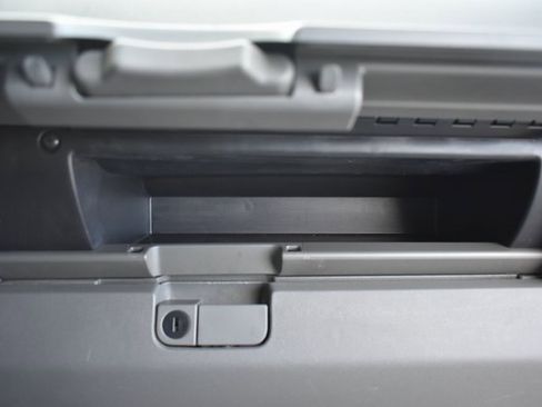 Used 2016 Nissan Frontier SV w/ SV Value Truck Package image 35