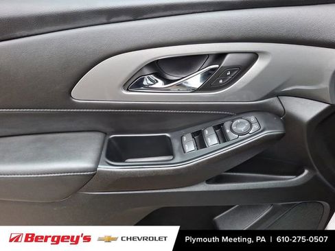 Certified 2023 Chevrolet Traverse LT w/ LPO, Floor Liner Package image 16