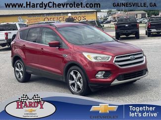 Used 2017 Ford Escape SE w/ Equipment Group 201A FWD video 1