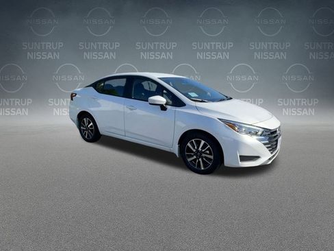 Certified 2025 Nissan Versa SV w/ Trunk Package image 34