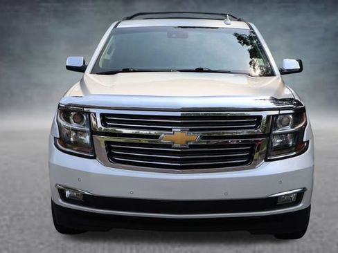 Used 2017 Chevrolet Suburban Premier AWD/4WD image 31