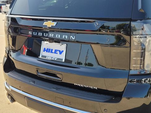 New 2026 Chevrolet Suburban Premier RWD image 4