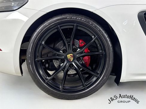 Used 2018 Porsche 718 Cayman GTS RWD image 39
