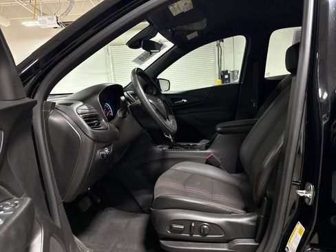 Used 2024 Chevrolet Equinox RS FWD image 19