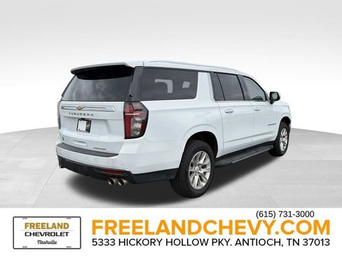 Used 2024 Chevrolet Suburban Premier AWD/4WD image 3