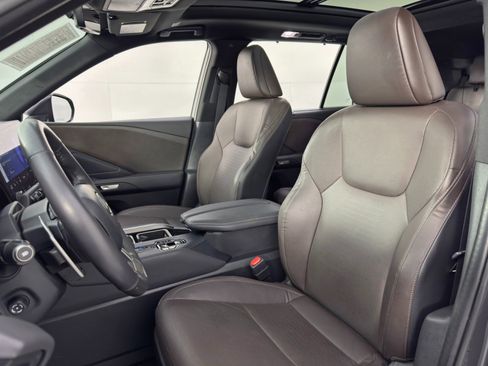 Used 2024 Lexus TX 350 TX 350 Premium w/ Captains Chair Package image 38