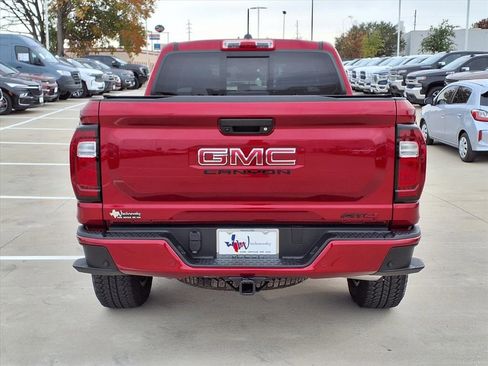 Used 2024 GMC Canyon AT4 w/ AT4 Premium Package image 7