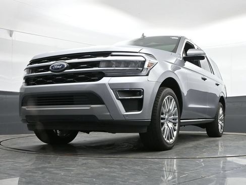 Used 2024 Ford Expedition Limited AWD/4WD image 44