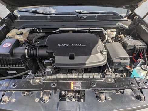 Used 2019 Chevrolet Colorado Z71 AWD/4WD image 21