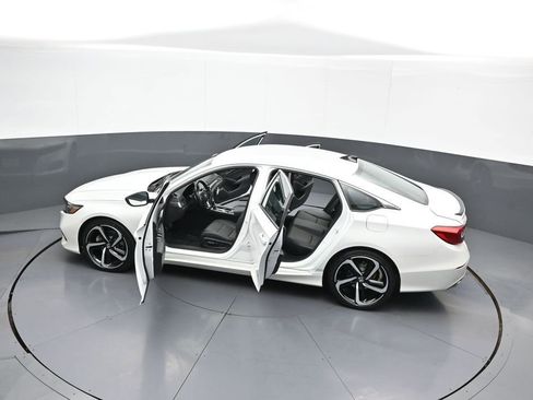Used 2022 Honda Accord Sport image 43