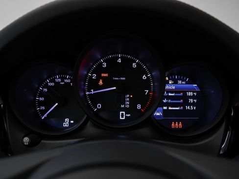 Certified 2026 Porsche Macan AWD/4WD image 30