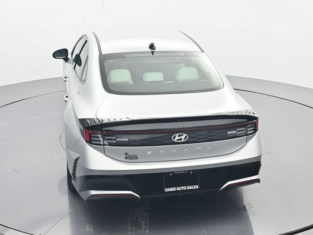 Used 2025 Hyundai Sonata SEL FWD image 34