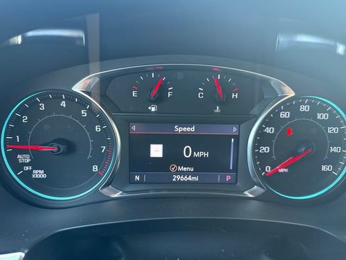 Used 2023 Chevrolet Traverse RS AWD/4WD image 15