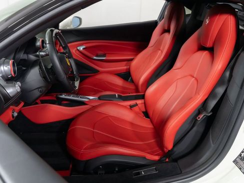Used 2020 Ferrari F8 Tributo RWD image 5