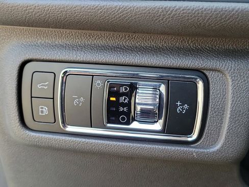 Used 2024 Lincoln Corsair Grand Touring w/ Equipment Group 301A AWD/4WD image 20