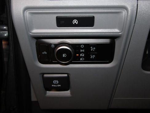 Used 2025 Ford F150 XLT w/ Equipment Group 301A Standard AWD/4WD image 9