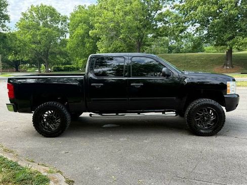Used 2011 Chevrolet Silverado 1500 LT w/ All-Star Edition AWD/4WD image 9