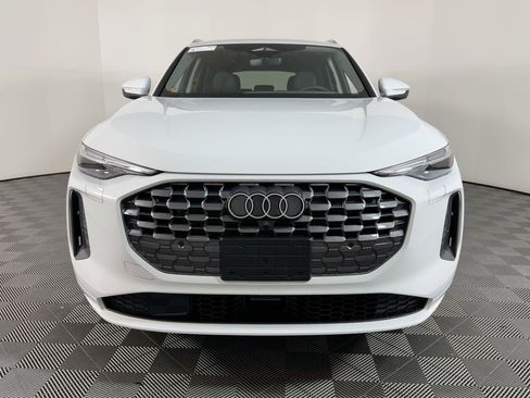 Used 2025 Audi Q5 Premium Plus AWD/4WD image 5