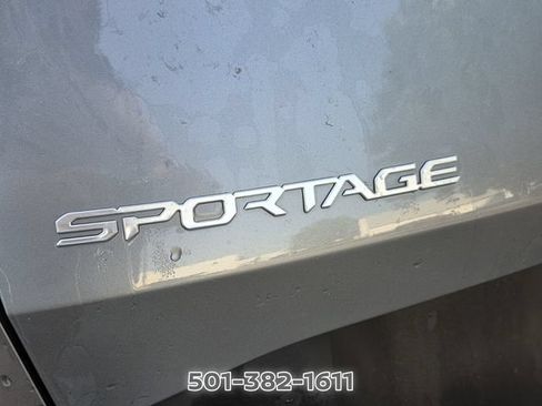 Used 2025 Kia Sportage LX FWD image 13