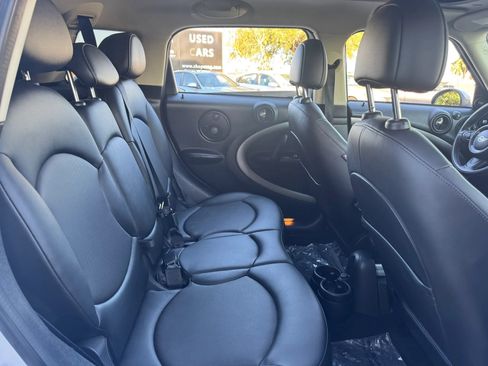 Used 2016 MINI Cooper Countryman w/ Premium Package FWD image 32