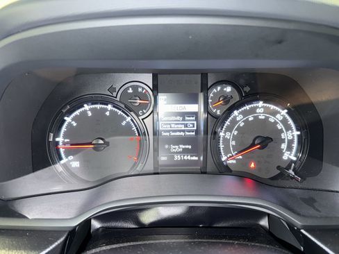 Used 2023 Toyota 4Runner 40th Anniversary SE AWD/4WD image 24