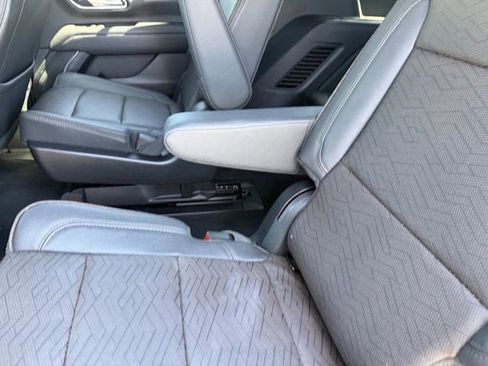 Used 2023 Chevrolet Tahoe High Country w/ Advanced Technology Package AWD/4WD image 21